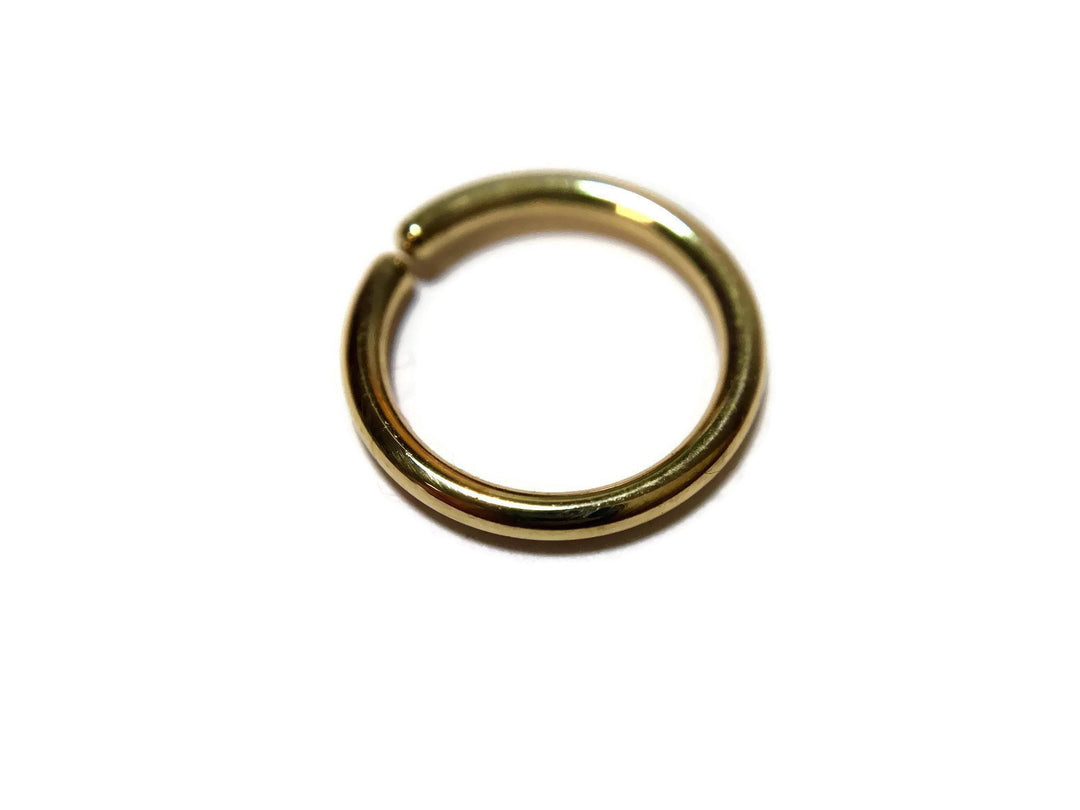 Solid 14 Karat Yellow Gold Seam Ring